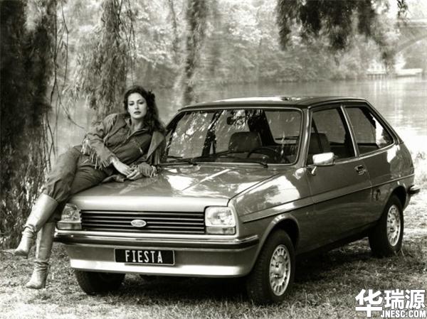不可思议：你的汽车灯光，还是1990年代的水平?