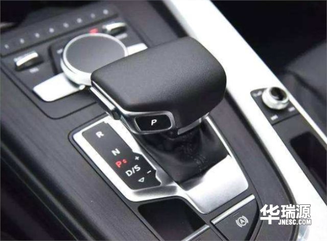 了解自动挡驾驶方法,开车上路安全一倍