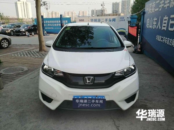 经济性两厢车—本田飞度，省油空间大，车子的状况好