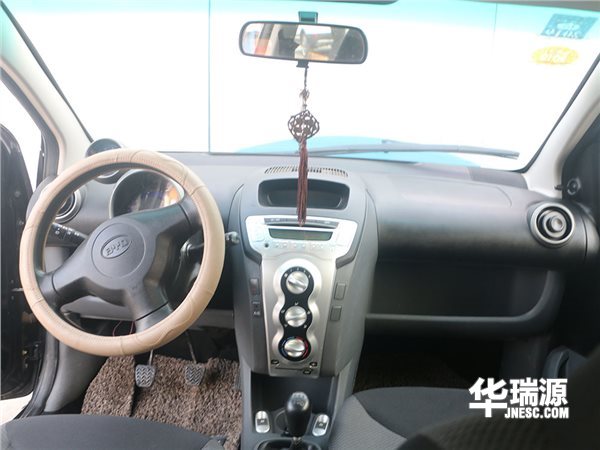 1万元买哪款车好，圆润灵动的比亚迪fo，值得选择