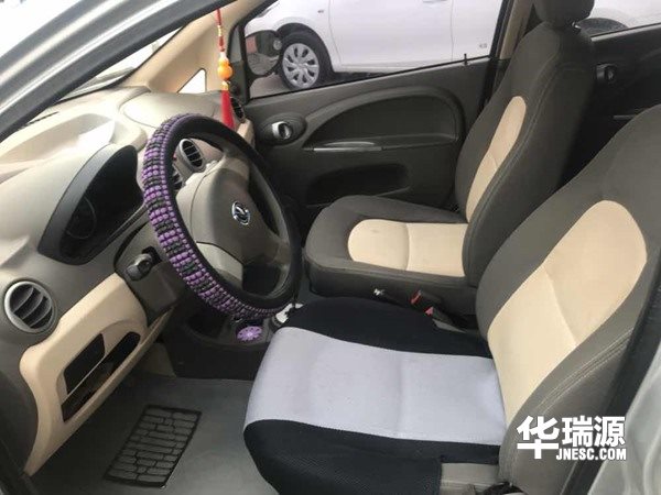 国产微型车奔奔LOVE，外观圆润饱满，空间够用舒适