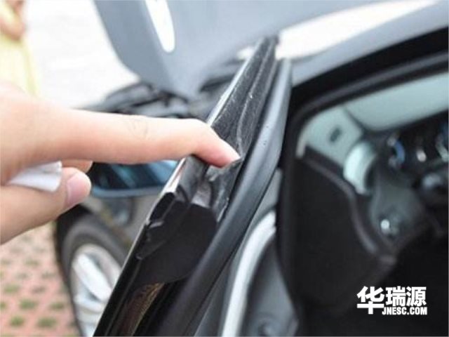 汽车噪音较大时，先自己处置一下再去汽车修理厂吧