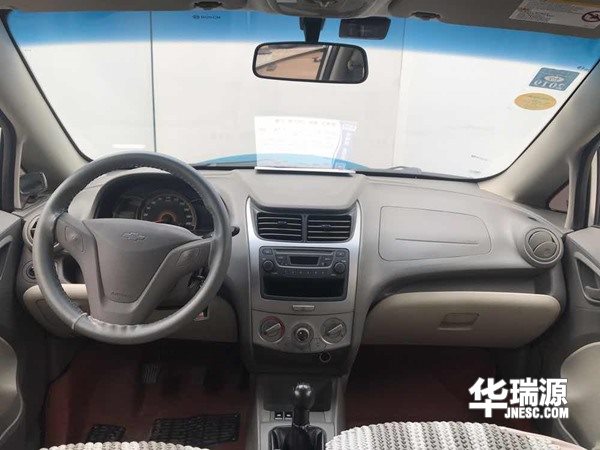 1.98万买三厢赛欧，表显真实，车子的状况好