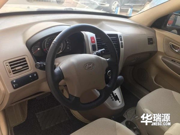 年青动感的城市SUV-现代途胜,首付1万就可开回家