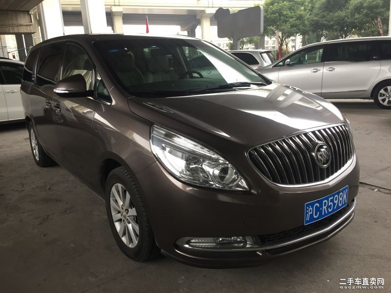 别克GL8 2014款 2.4L CT豪华商务舒适版 价格13.60万