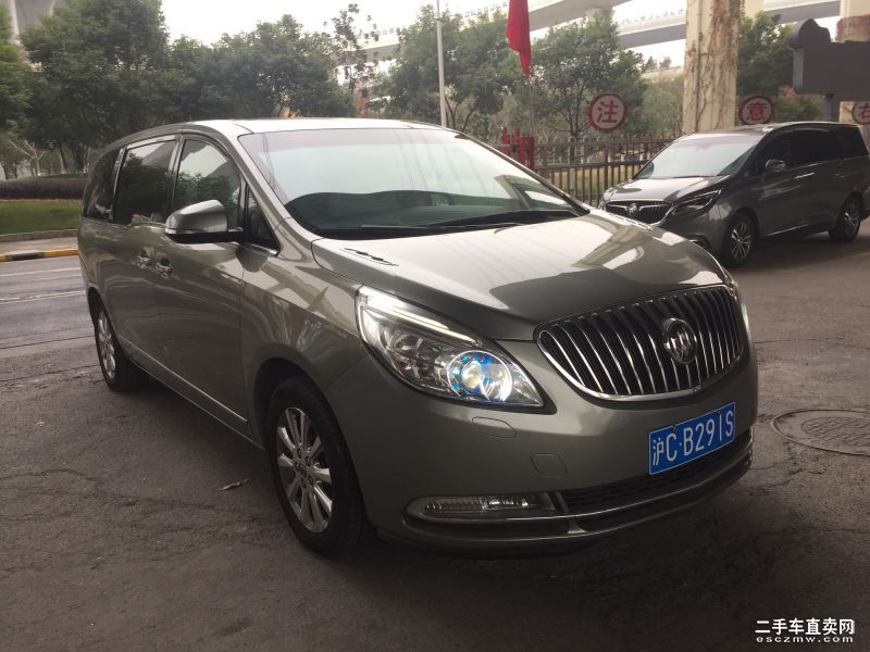 别克GL8 2013款 3.0L XT豪华商务旗舰版 价格13.50万