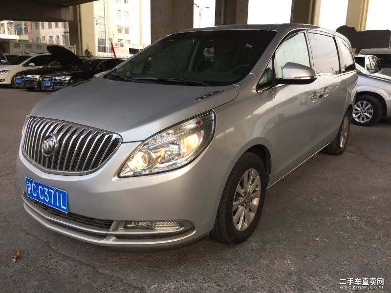 别克GL8 2014款 2.4L CT豪华商务舒适版 价格12.00万