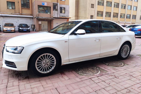 阜新二手奥迪A4L 2016款 35 TFSI 自动 舒适型 S line 典藏版