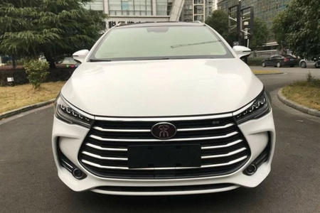 武汉二手比亚迪宋MAX 2019款 1.5TI 双离合 智联睿逸型 天窗版 7座 国VI