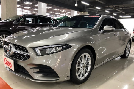 雅安二手奔驰A级 2019款 改款 A 180 L 运动轿车