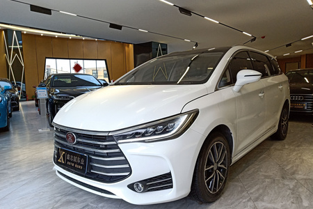 哈尔滨二手比亚迪宋MAX 2018款 1.5TI 双离合 智联尊享版 6座