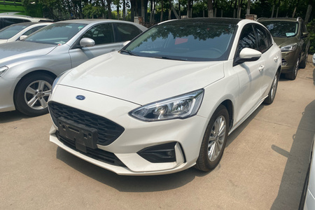 天津二手福特福克斯 2021款 三厢 EcoBoost 180 自动 锋潮型