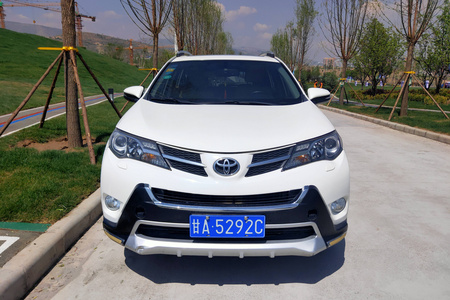 酒泉二手丰田RAV4荣放 2013款 2.5L 手自一体 精英版