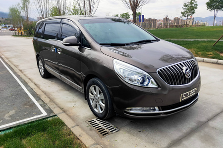 酒泉二手别克GL8 2014款 3.0L SIDI旗舰版