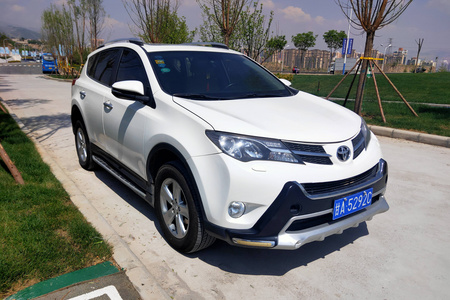 酒泉二手丰田RAV4荣放 2013款 2.5L 手自一体 精英版