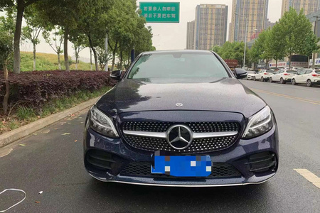济宁二手奔驰C级 2019款 C 180 L 时尚版 运动轿车