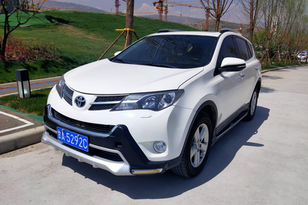 酒泉二手丰田RAV4荣放 2013款 2.5L 手自一体 精英版