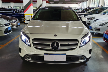 福州二手奔驰GLA 2017款 GLA 220 4MATIC 时尚版