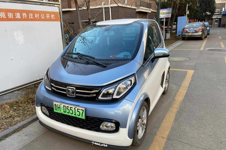 济宁二手众泰E200 2016款 E200