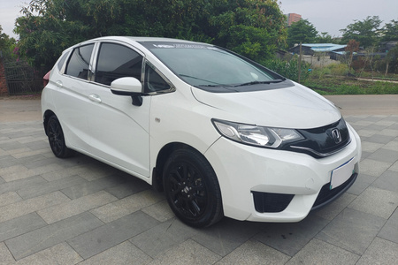 梅州二手本田飞度 2016款 1.5L CVT LXS 舒适天窗版