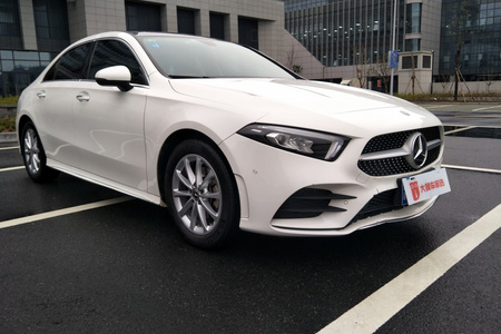 金华二手奔驰A级 2019款 改款 A 200 L 运动轿车