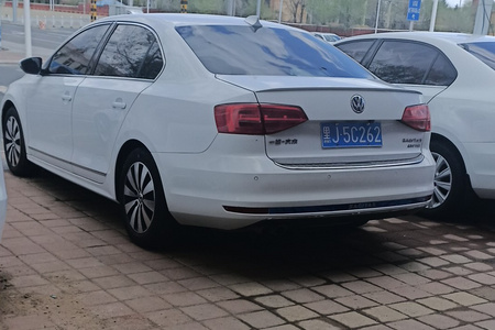 佳木斯二手大众速腾 2015款 1.4T 双离合 230TSI 豪华型