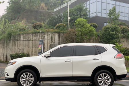 宜昌二手日产奇骏 2014款 2.0L CVT 舒适版 两驱