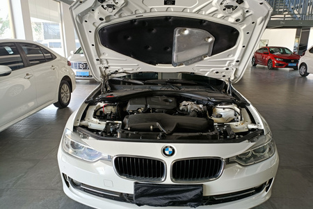 榆林二手宝马3系 2015款 316Li 1.6T 手自一体 时尚型
