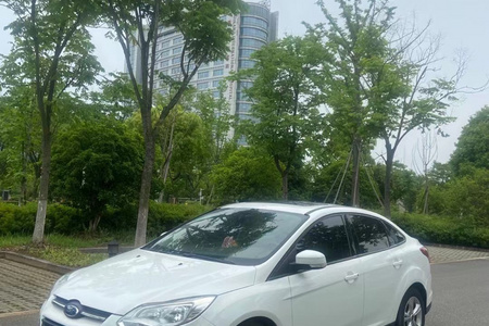 镇江二手福特福克斯 2012款 三厢 1.6L 自动 舒适型