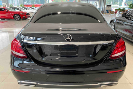 临沂二手奔驰E级 2019款 E 300 L 豪华版