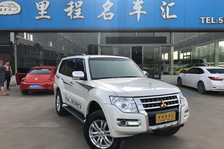 唐山二手三菱帕杰罗 2019款 帕杰罗V97 3.8L GLS 八气双差  天窗 （中东）