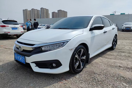 乌鲁木齐二手本田思域 2016款 220TURBO CVT 尊贵版