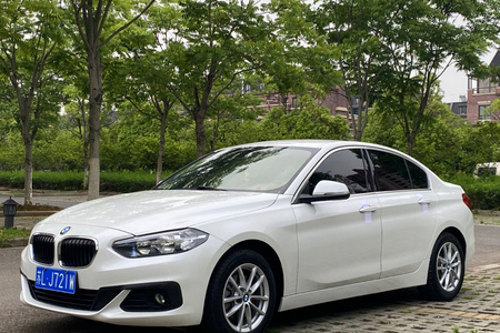 镇江二手宝马1系 2017款 118i 1.5T 手自一体 运动版