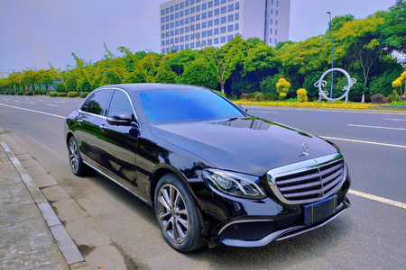 无锡二手奔驰E级 2019款 E 300 L 时尚版
