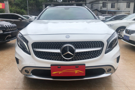 恩施二手奔驰GLA 2015款 220 4MATIC 时尚型