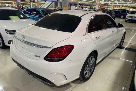 普洱二手奔驰C级 2019款 C 180 L 动感版 运动轿车