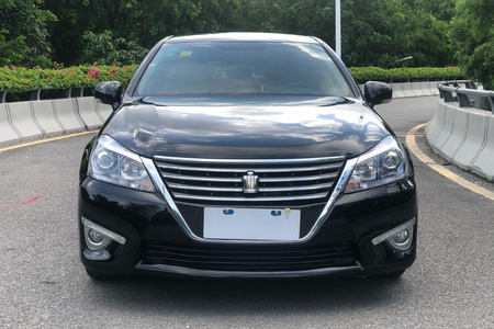 韶关二手丰田皇冠 2012款 V6 2.5L Royal 真皮版