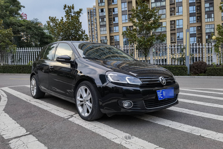 宜昌二手大众高尔夫 2010款 1.4T 自动豪华型