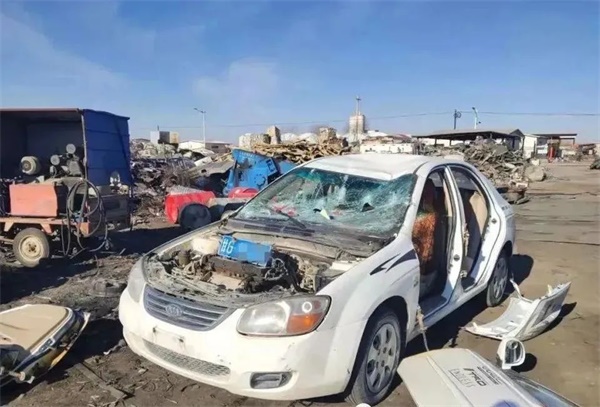 揭秘!缉查布控精准打击 让“报废汽车”无处可逃