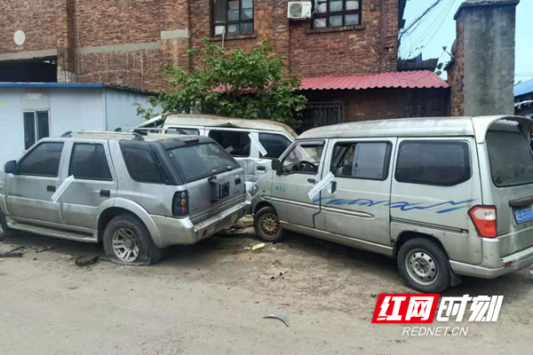 邵阳查封非法拆解报废机动车辆黑窝点!